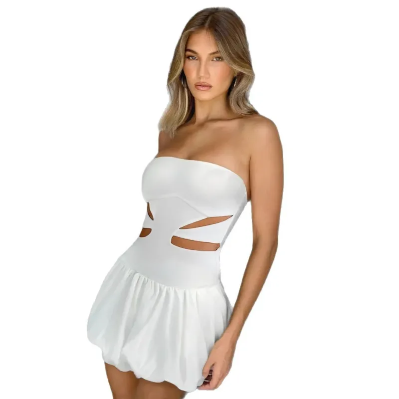 Damen Bandeau Mini Kleid mit Cut-Out-Details und voluminösem Rock – Élara